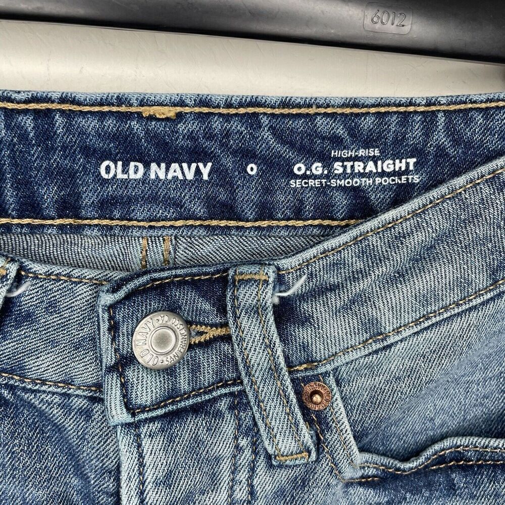 OLD NAVY Jeans Womens 0 OG Straight High Rise Button Fly Medium Wash Distressed - Picture 9 of 10